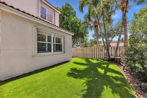 1217 NW 107th Terrace Plantation FL 33322