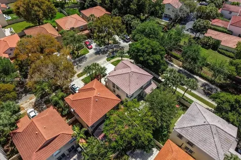 1217 NW 107th Terrace Plantation FL 33322