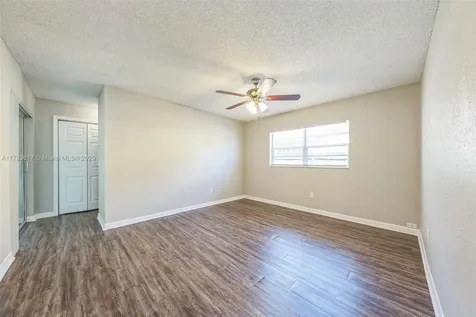 9219 SW 1st Place Boca Raton FL 33428