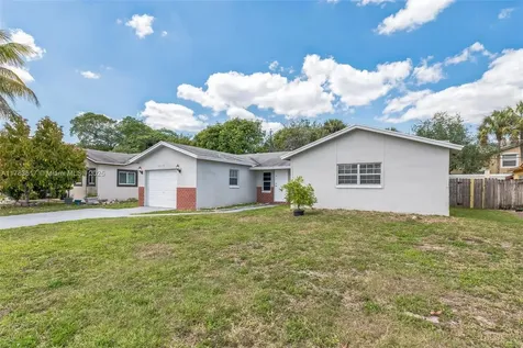 9219 SW 1st Place Boca Raton FL 33428
