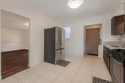 534 W 16th Street Hialeah FL 33010