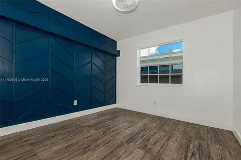 534 W 16th Street Hialeah FL 33010