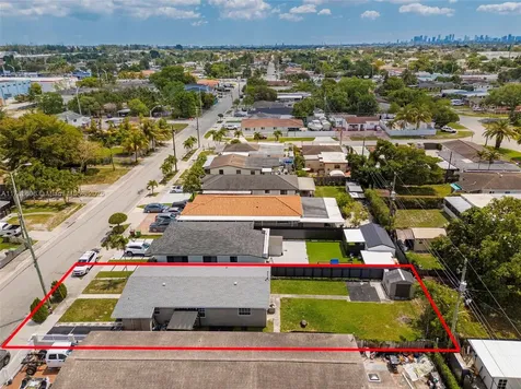 534 W 16th Street Hialeah FL 33010