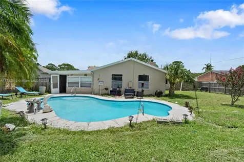 1811 Barker Street NE Palm Bay FL 32907