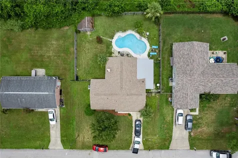 1811 Barker Street NE Palm Bay FL 32907
