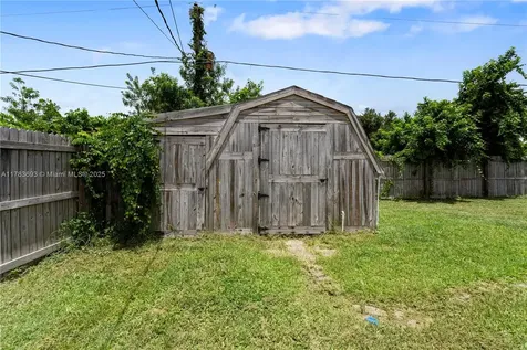 1811 Barker Street NE Palm Bay FL 32907