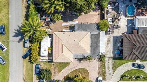 210 W 52nd Street Hialeah FL 33012