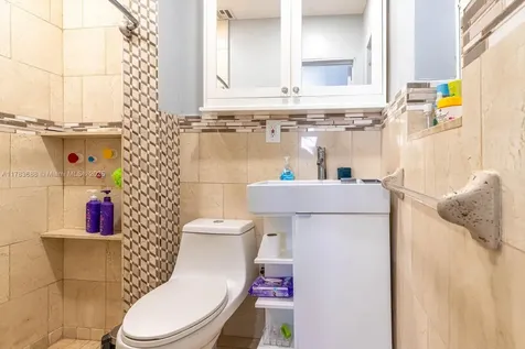 210 W 52nd Street Hialeah FL 33012