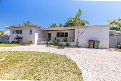 210 W 52nd Street Hialeah FL 33012