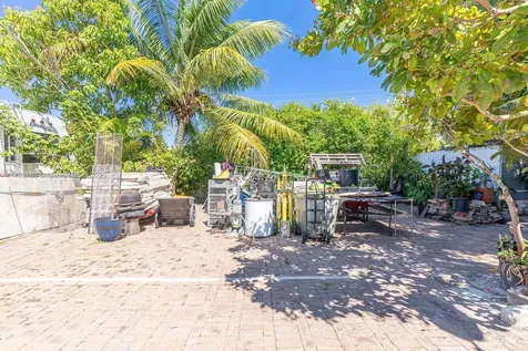 210 W 52nd Street Hialeah FL 33012