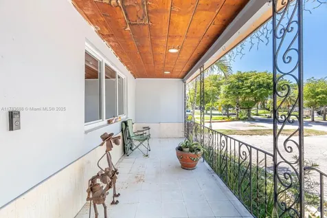 210 W 52nd Street Hialeah FL 33012