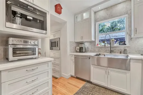 4131 Lybyer Avenue Miami FL 33133
