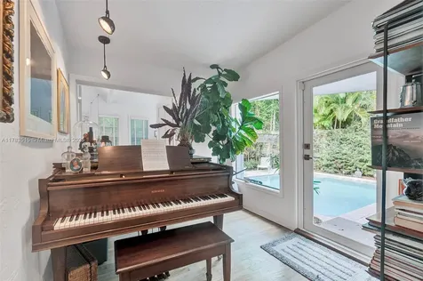 4131 Lybyer Avenue Miami FL 33133