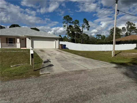 1065 Lilac Street E Lehigh Acres FL 33974