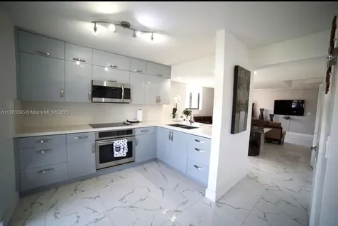1380 W 41st Street Hialeah FL 33012