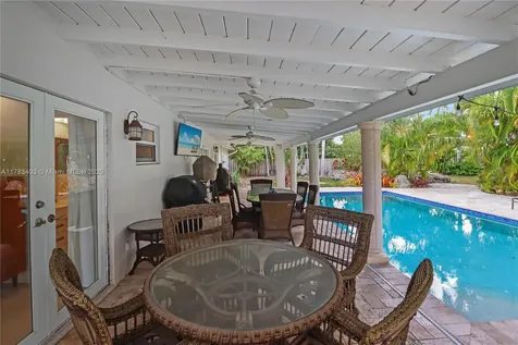 8435 SW 157th Street Palmetto Bay FL 33157