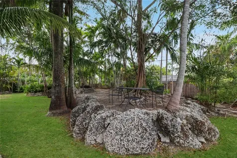 8435 SW 157th Street Palmetto Bay FL 33157