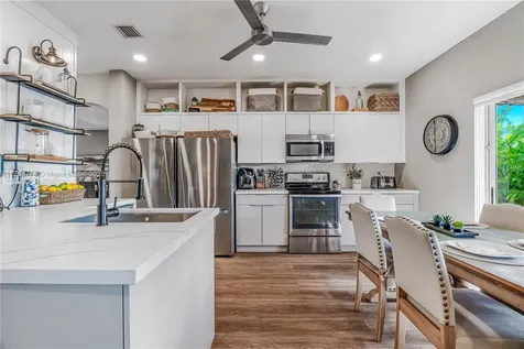 5926 NW 113th Place Doral FL 33178