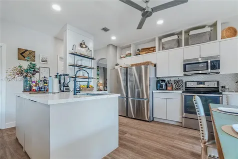 5926 NW 113th Place Doral FL 33178