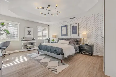 5926 NW 113th Place Doral FL 33178