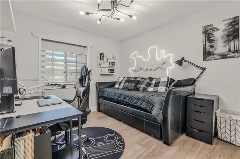 5926 NW 113th Place Doral FL 33178