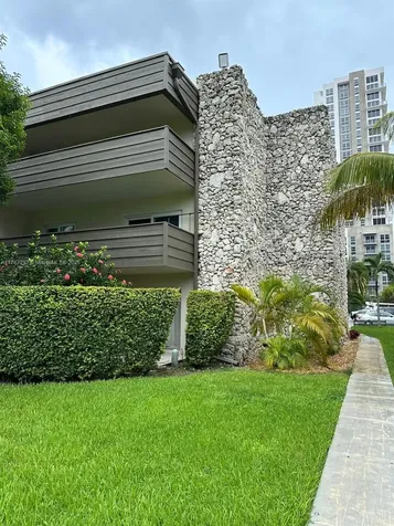 8335 SW 72nd Avenue Miami FL 33143