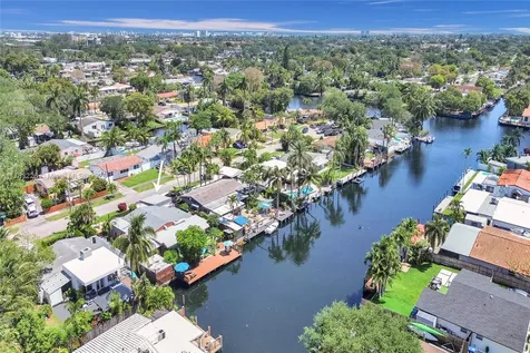 2726 Scott Street Hollywood FL 33020