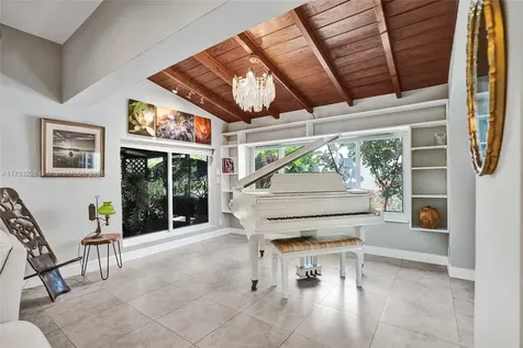 2726 Scott Street Hollywood FL 33020