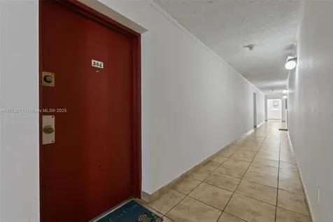 4719 NW 7th Street Miami FL 33126