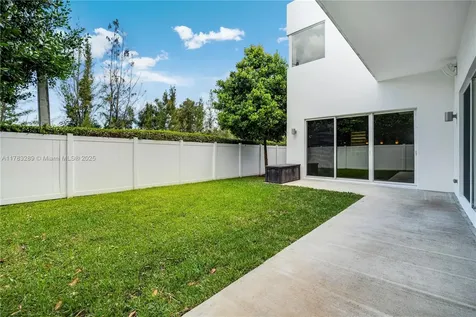 10135 NW 77th Street Doral FL 33178