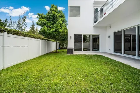 10135 NW 77th Street Doral FL 33178