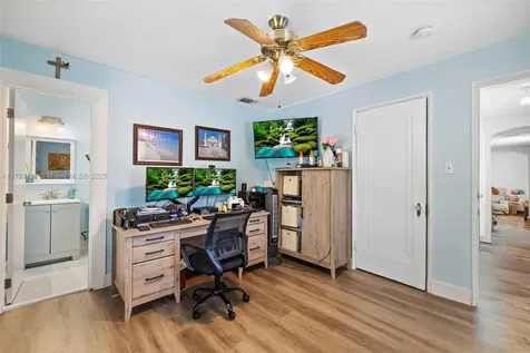 1525 SW 12th Street Miami FL 33135