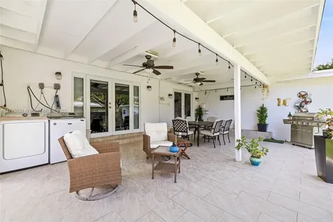 1525 SW 12th Street Miami FL 33135