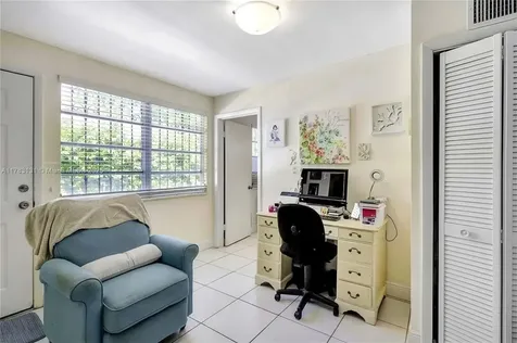 1525 SW 12th Street Miami FL 33135