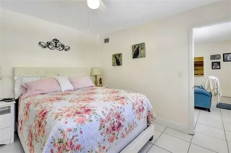 1525 SW 12th Street Miami FL 33135