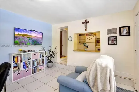 1525 SW 12th Street Miami FL 33135