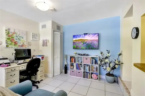 1525 SW 12th Street Miami FL 33135