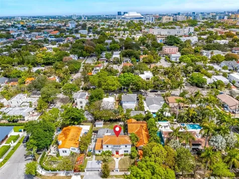 1525 SW 12th Street Miami FL 33135