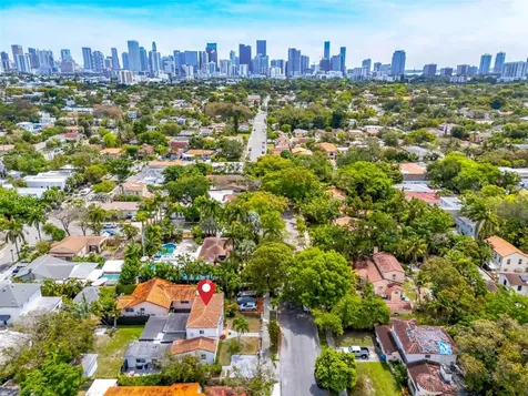1525 SW 12th Street Miami FL 33135