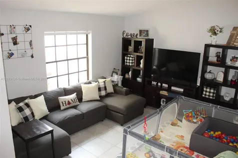 3638 NW 83rd Lane Sunrise FL 33351