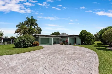 5721 Bayberry Lane Tamarac FL 33319