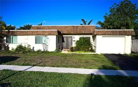 8100 NW 75th Avenue Tamarac FL 33321