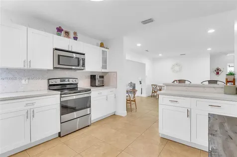 9365 Nassau Drive Cutler Bay FL 33189