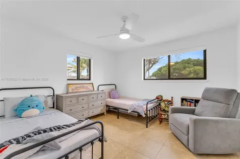 9365 Nassau Drive Cutler Bay FL 33189