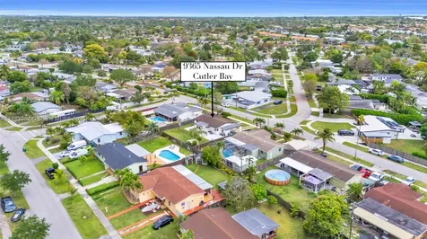 9365 Nassau Drive Cutler Bay FL 33189