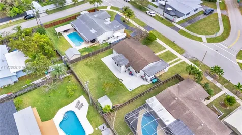 9365 Nassau Drive Cutler Bay FL 33189