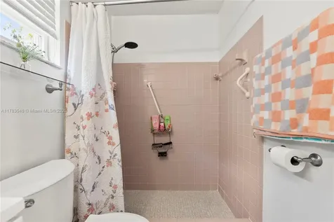4900 NW 13th Terrace Deerfield Beach FL 33064