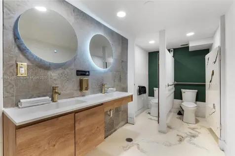 10648 Fountainbleau Boulevard Miami FL 33172