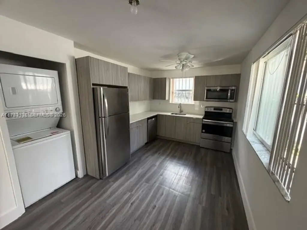 580-590 NW 58th Street Miami FL 33127