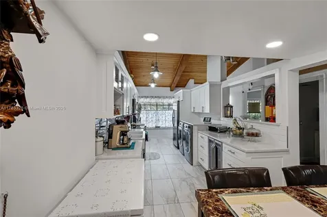 11140 Redwood Avenue Pembroke Pines FL 33026